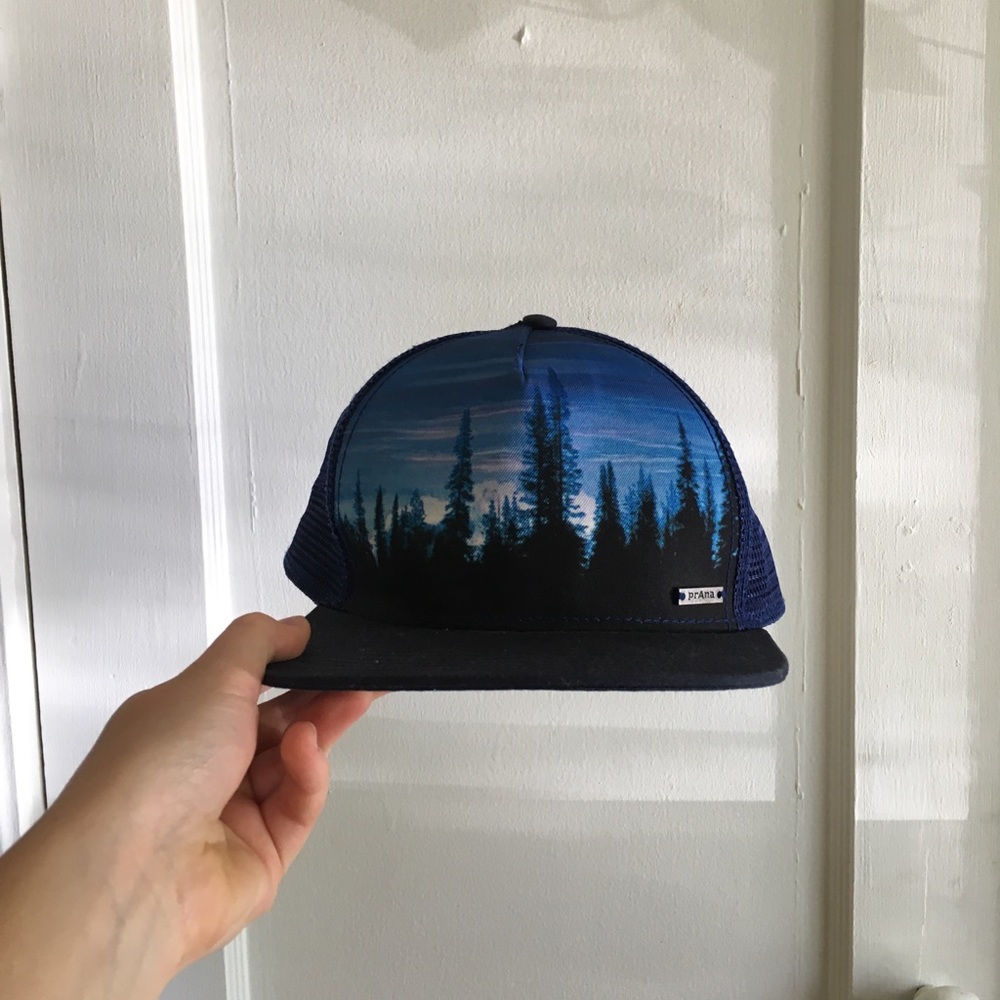 Prana men’s trucker hat pine trees